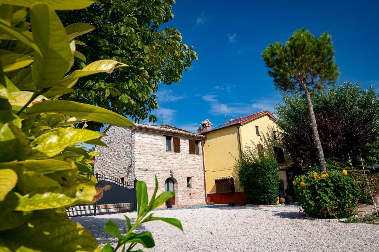 Casamenetto Vacanze Apartment Sassoferrato Exterior photo
